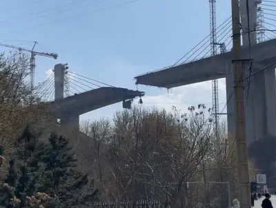 ضربات أمريكية إسرائيلية تستهدف جسر بي 1 في كرج وتتسبب في انقطاع التيار الكهربائي