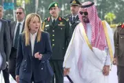 تصاعد التوتر في مضيق هرمز يعيد تشكيل ديناميكيات الطاقة العالمية ويجبر أوروبا على إعادة تقييم استراتيجيتها