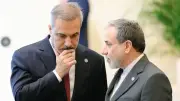 وزرای خارجه ایران و ترکیه درباره تحولات منطقه رایزنی کردند