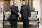 عراقچی با استاندار کربلا دیدار و هماهنگی برای تشییع شهدا