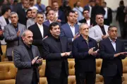 تکریم از دانش‌آموزان شهید میناب در مراسم قهرمان ایران