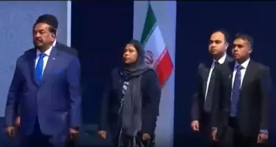 رئیس پارلمان بنگلادش به شهید آیت الله رئیسی ادای احترام کرد