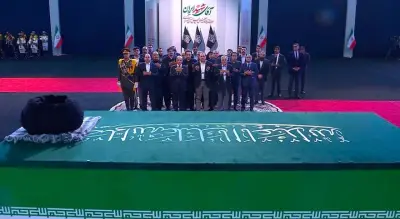 نخست‌وزیر پاکستان و رئیس ستاد ارتش به شهید آیت الله رئیسی ادای احترام کردند