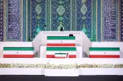 شخصیت‌های خارجی به رهبر شهید در تهران ادای احترام کردند