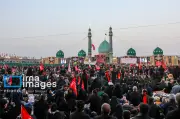 تصاویر: وداع باشکوه مردم قم با شهید رئیسی و همراهان